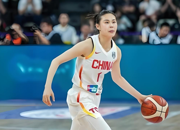 中国女篮力克南苏丹取关键胜利 罗欣棫王思雨成