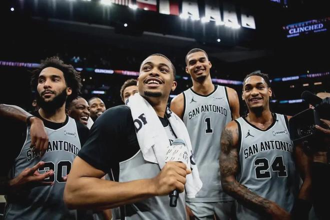 凯尔登-约翰逊领跑最佳第六人评选 马刺常规赛奖